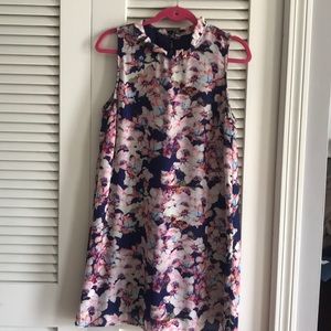 Women’s dress